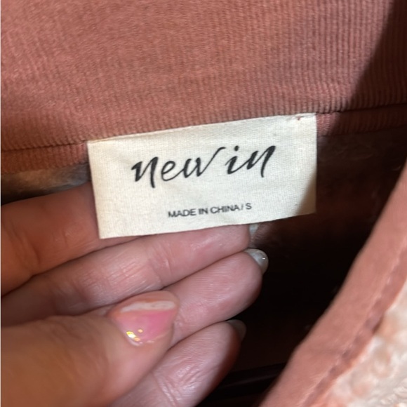 Cozy Aztec Patterned Sweater - Pink and Brown - Picture 3 of 4